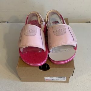 GIRLS PINK UGG SANDALS